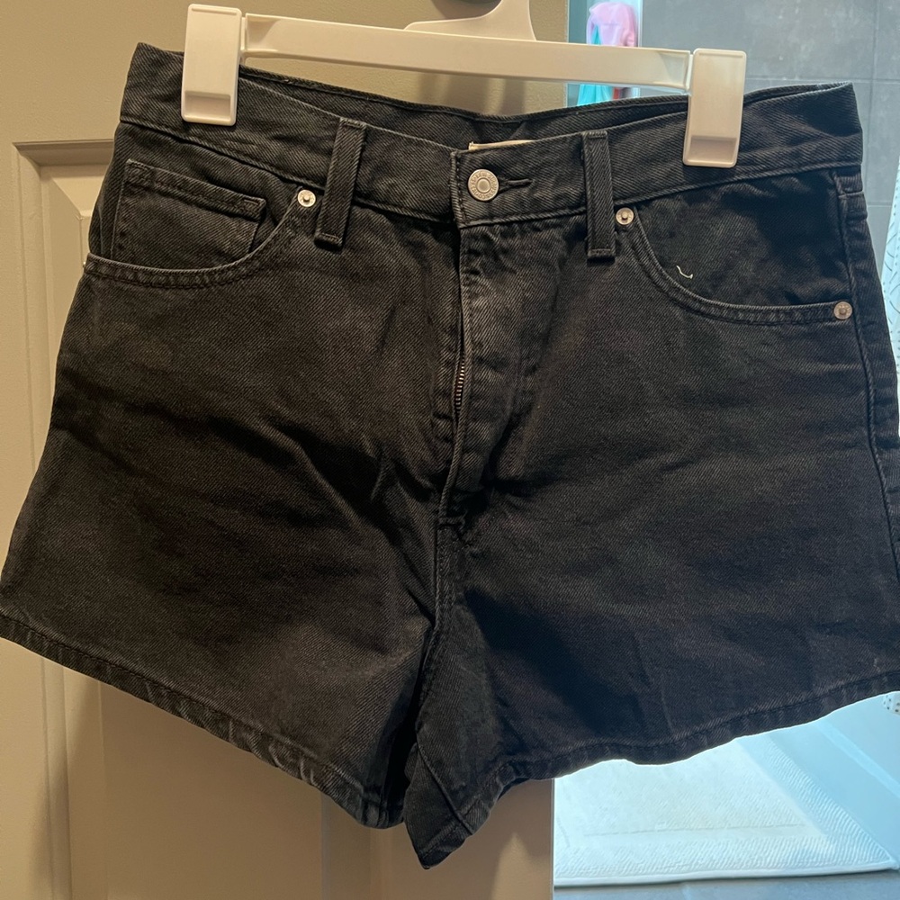 LEVIS high waisted shorts